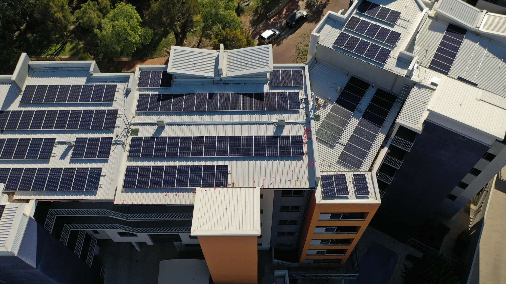 commercial solar panel system 4